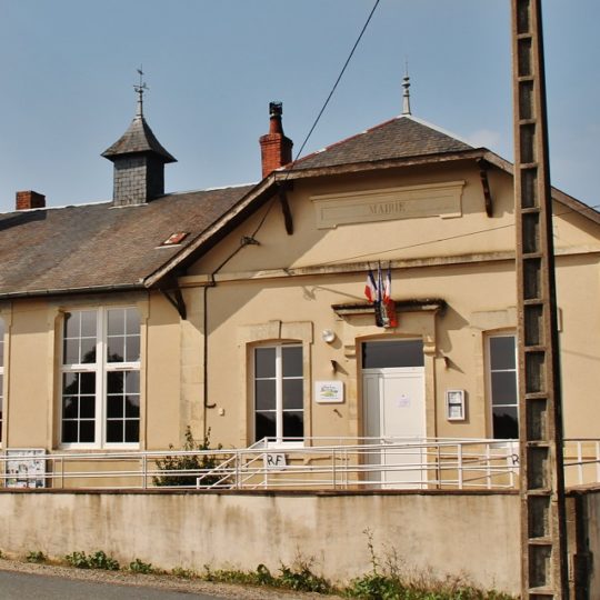 saint-hilaire-de-gondilly_267697